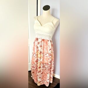 Women’s Vine and Valley Dress with fitted torso and flowy skirt - size medium